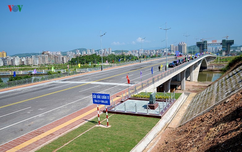 cầu bắc luân 2 móng cái 