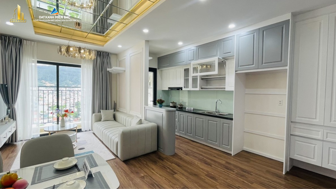 Phòng bếp và khu vực bàn ăn